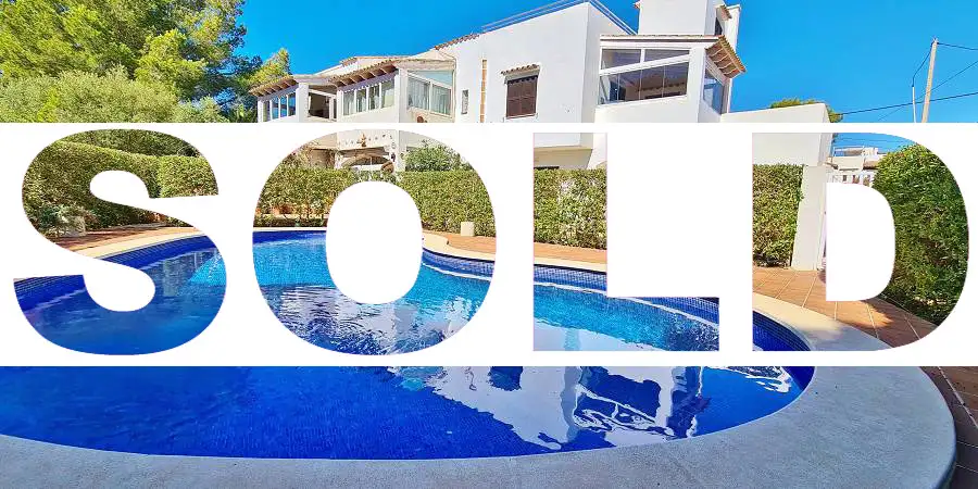 Townhouse close to the Beach, 2 bedrooms and pool, Cala Egos, Mallorca