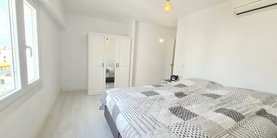 Penthouse with 2 bedroom and sunny terrace Palma de Mallorca 