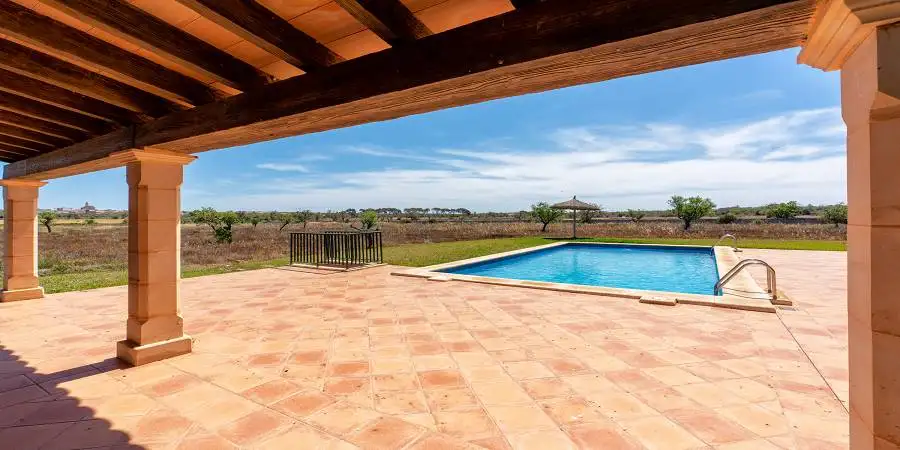 Traditional country mansion house in Santanyí with 5 bedrooms, a swimming pool and views of the village 