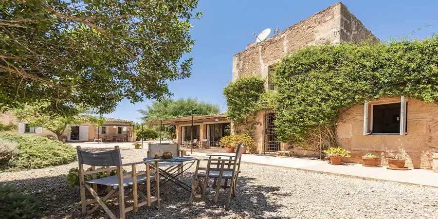 Classic country finca house with restored mill close to Es Trenc 