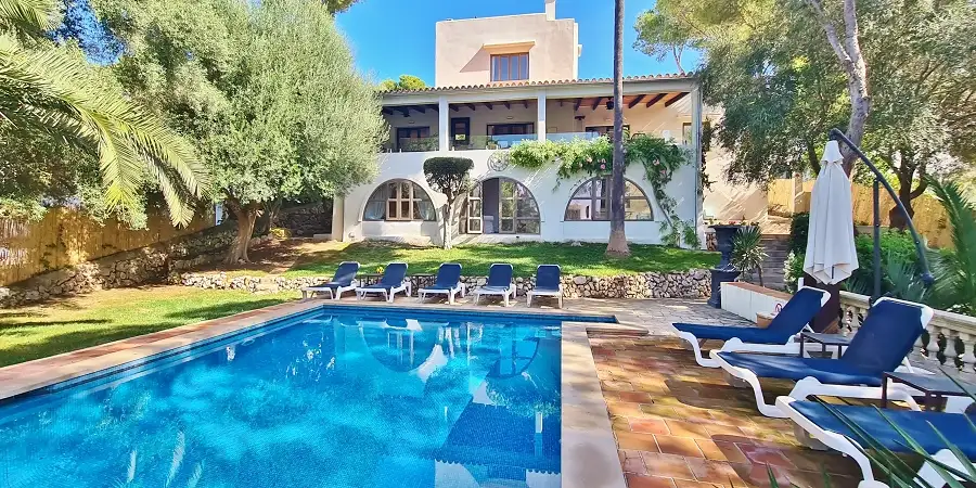 Stunning Elegant Villa by the Beach in Cala D Or, Mallorca 