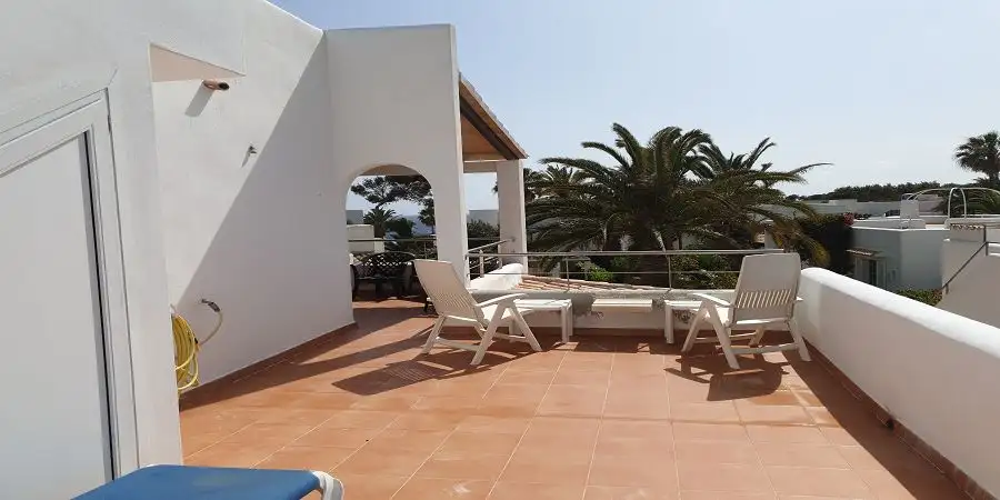 Villa on the  second line with pool and separate apartment, Cala Egos 