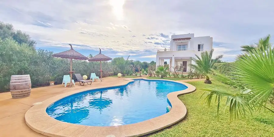 Villa in a community with pool 500m from the beach, Cala Egos, Mallorca