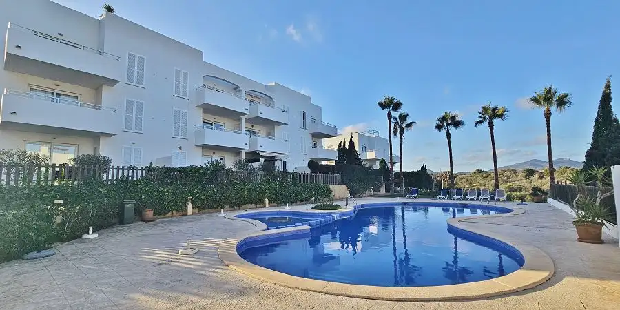Cala D'or penthouse by the marina of Cala d Or with big terrace. 