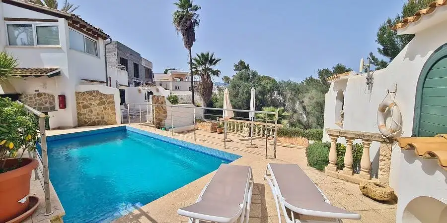 Cala d or Villa with 7 individual spaces and shared pool, bar and garage, Mallorca 