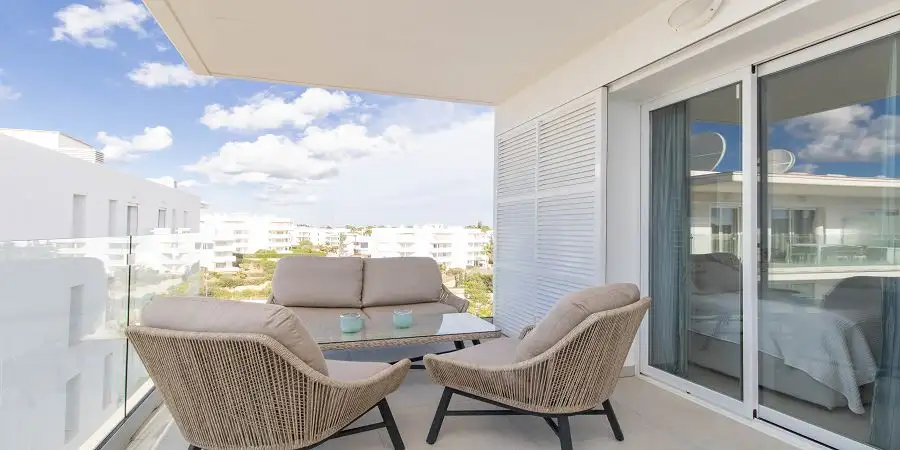 Modern penthouse with terrace and community pool. Sold Fully furnitured 