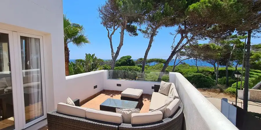 Cala Egos, Second line villa with sea views and pool 
