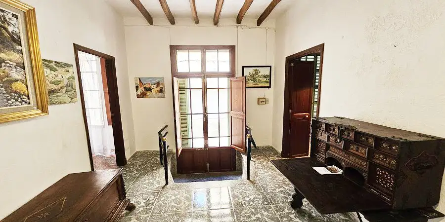 EXQUISITE TOWNHOUSE IN THE HEART OF FELANITX! 