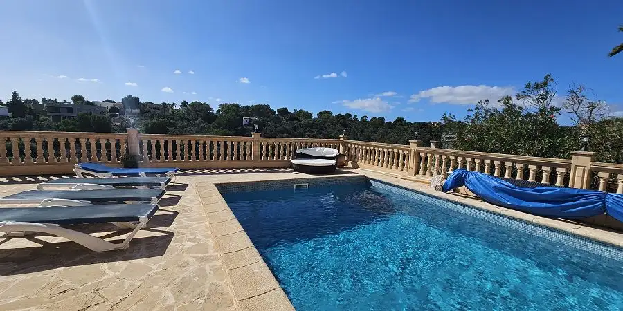 Superb villa with sea and marina views, with a pool - excellent location in Porto Petro, Mallorca! 