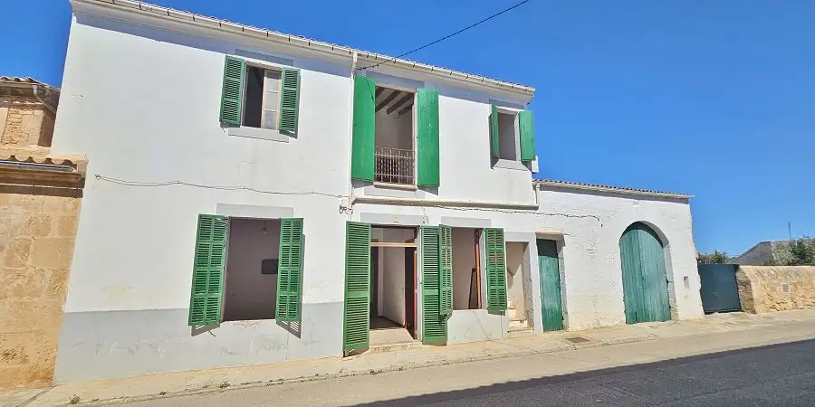 Es Llombards Townhouse project 