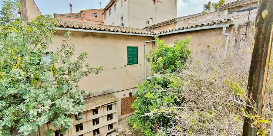Villa with land in the centre of Old Town Palma de Mallorca 
