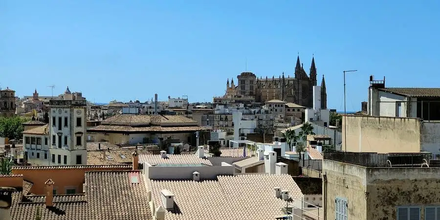 Penthouse with large top roof terrace from 1900, Palma de Mallorca