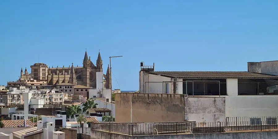 Penthouse with large top roof terrace from 1900, Palma de Mallorca 