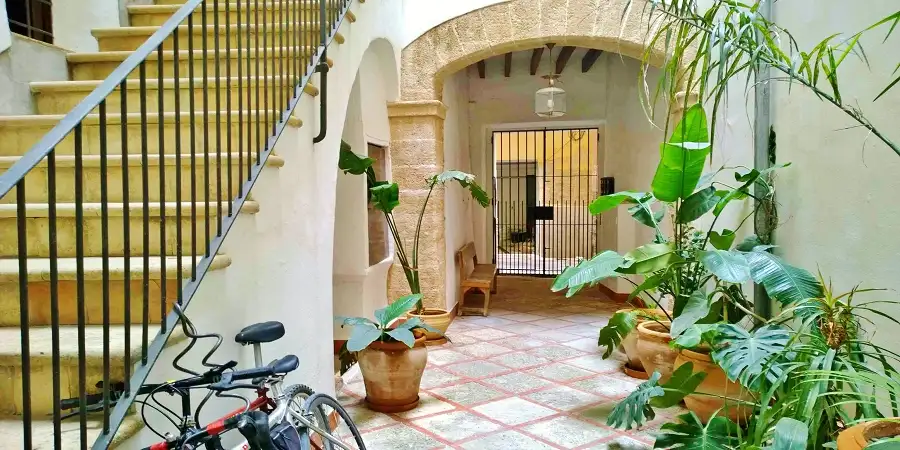 Charming four bedroom apartment in old town Palma. Mallorca