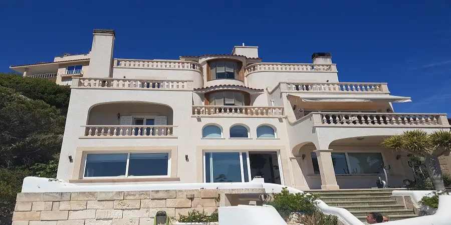 Villa in fantastic and private frontline location Santa Ponsa Mallorca Santa Ponca 