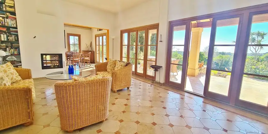 Villa for sale in Calonge, Santanyi with ETV License 