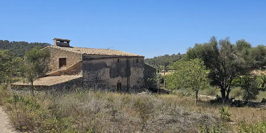 Finca refurbing project with building permit Es Carritxo near Cas Concos 