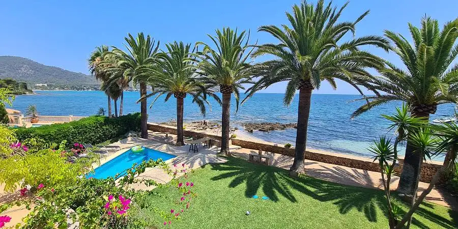 Beach front villa with pool, own access to the beach, Costa Pinos, Mallorca