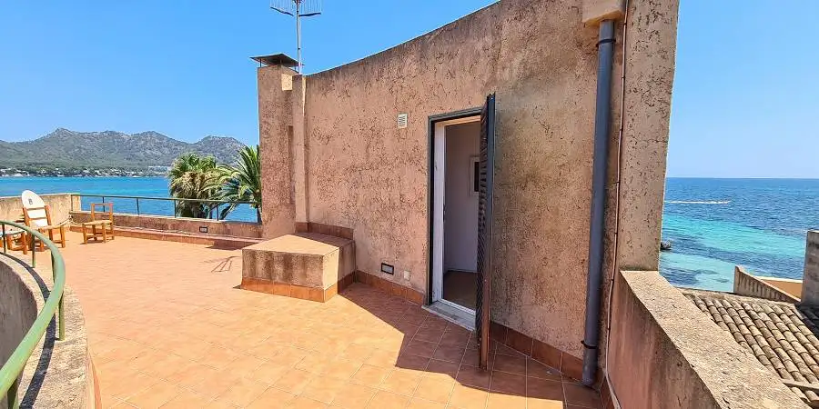 Beach front villa with pool, own access to the beach, Costa Pinos, Mallorca 