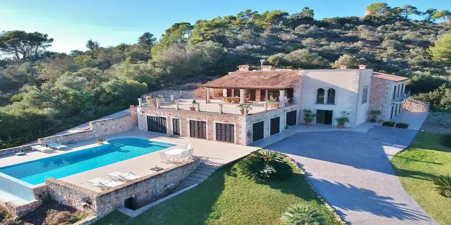 Luxury country home finca with fabulous sea and country views in Es Carritxo
