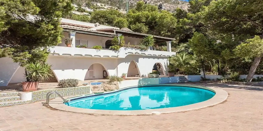 Cala Llamp Andratx Spacious and Villa in first line with guest apartments 