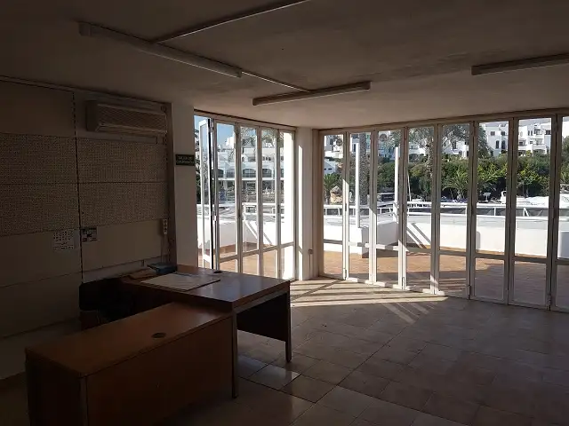 Shop, bar, office in the Marina of Cala d' Or, Mallorca For SALE 