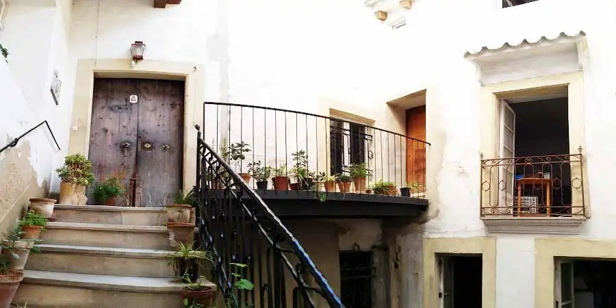 Complete Building to refurbish in the old town Palma Casco Antiguo 